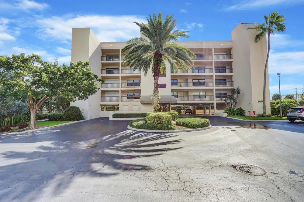 1055 Ocean Drive #403 Juno Beach, FL 33408