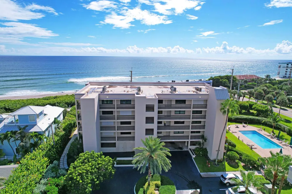 1055 Ocean Drive #403 Juno Beach, FL 33408