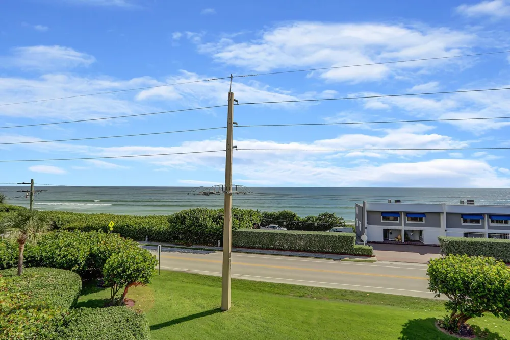 1055 Ocean Drive #403 Juno Beach, FL 33408
