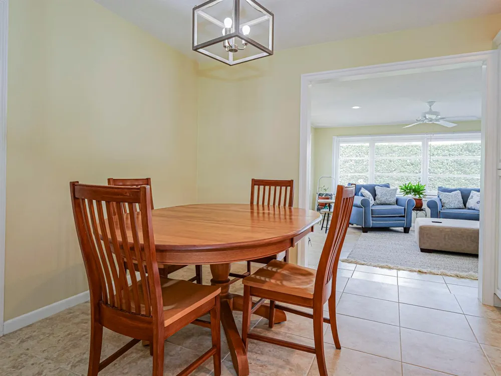 573 Autumn Terrace Sebastian, FL 32958
