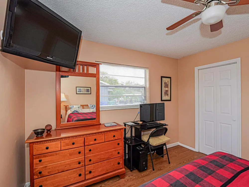 573 Autumn Terrace Sebastian, FL 32958