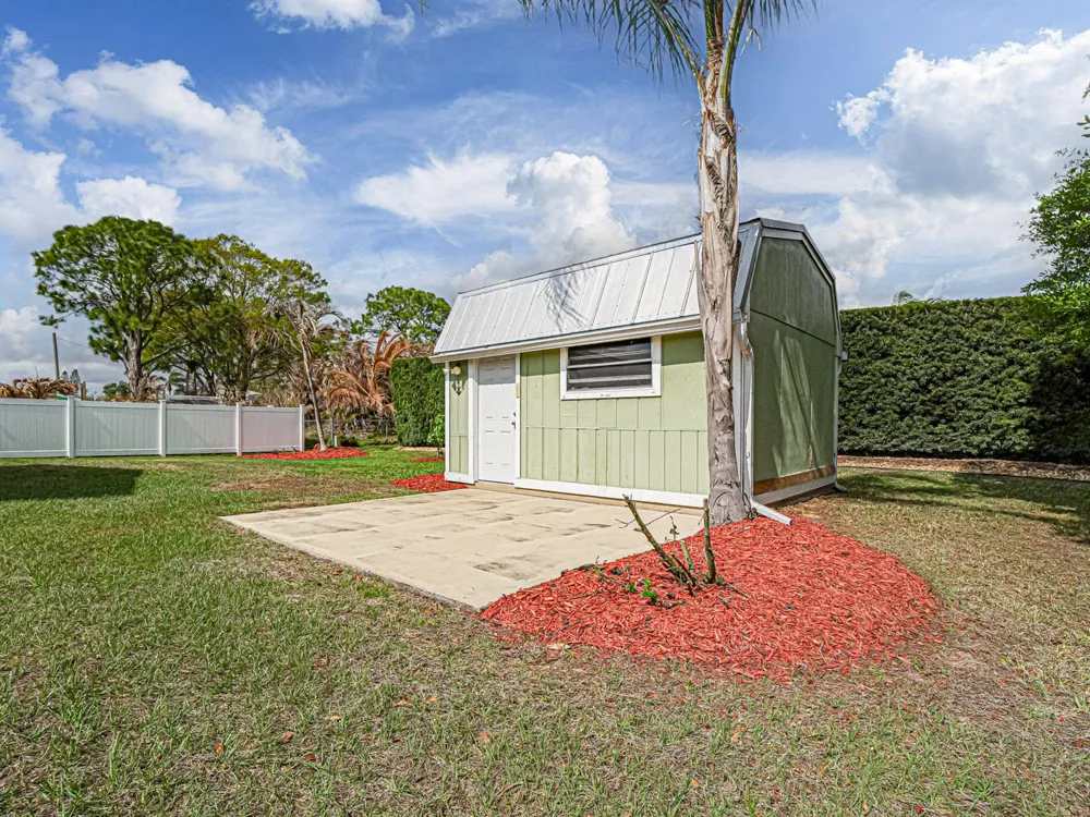 573 Autumn Terrace Sebastian, FL 32958