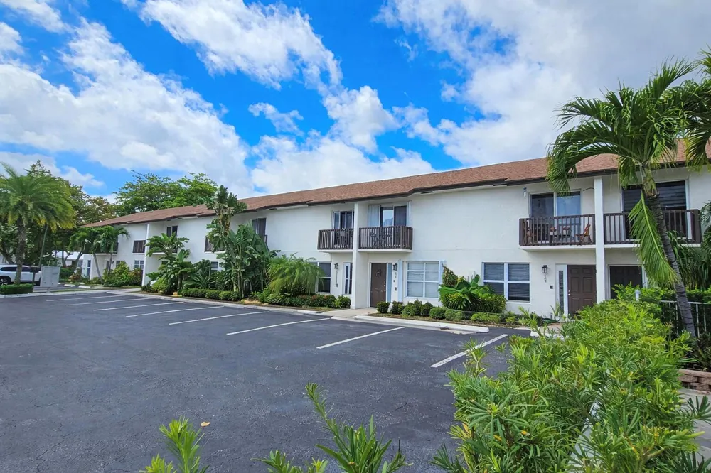 1917 NE 3rd Street #109 Deerfield Beach, FL 33441