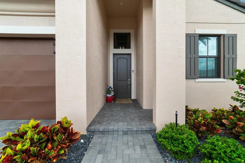2801 SE Ashfield Drive Port St. Lucie, FL 34984