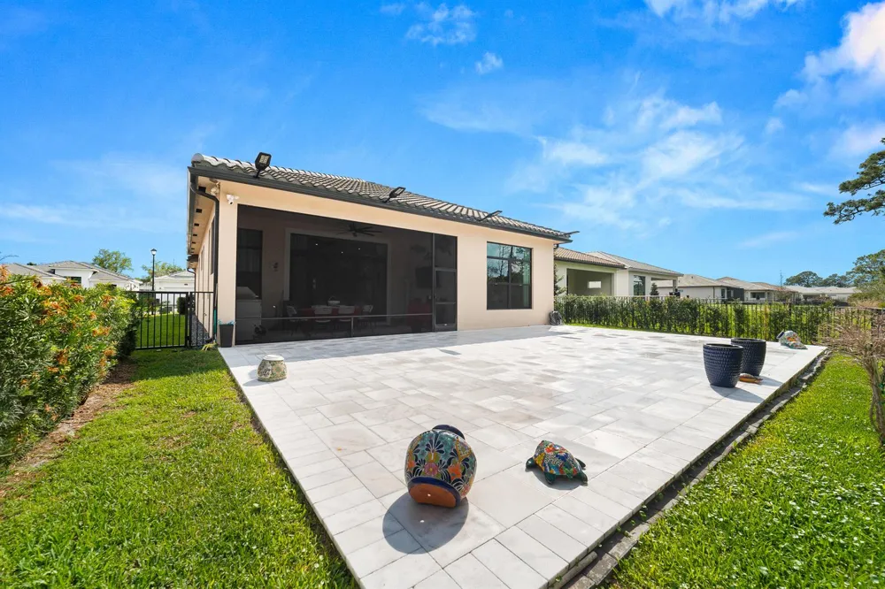 2801 SE Ashfield Drive Port St. Lucie, FL 34984