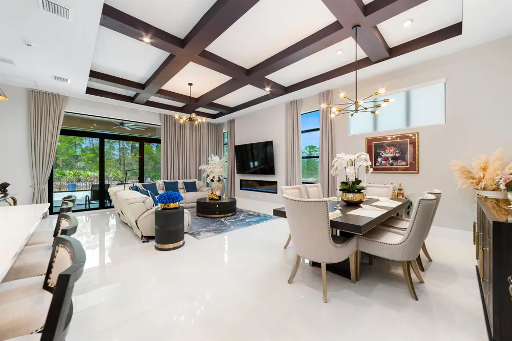 2801 SE Ashfield Drive Port St. Lucie, FL 34984