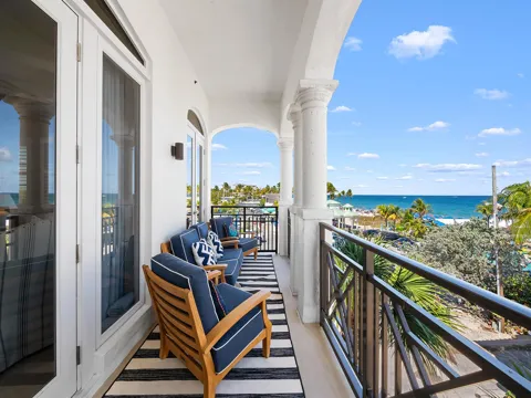 4320 El Mar Drive #301