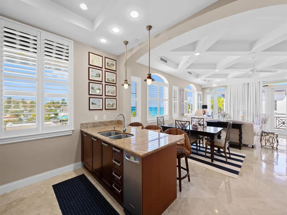 4320 El Mar Drive #301 Lauderdale By The Sea, FL 33308