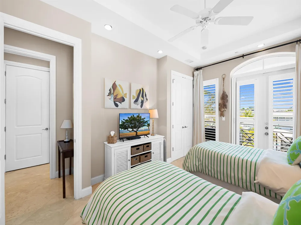4320 El Mar Drive #301 Lauderdale By The Sea, FL 33308