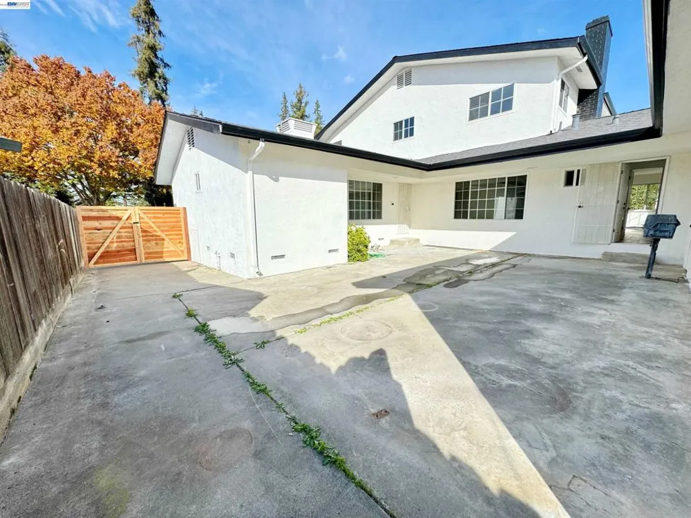 838 Virginia Ave Lodi, CA 95242