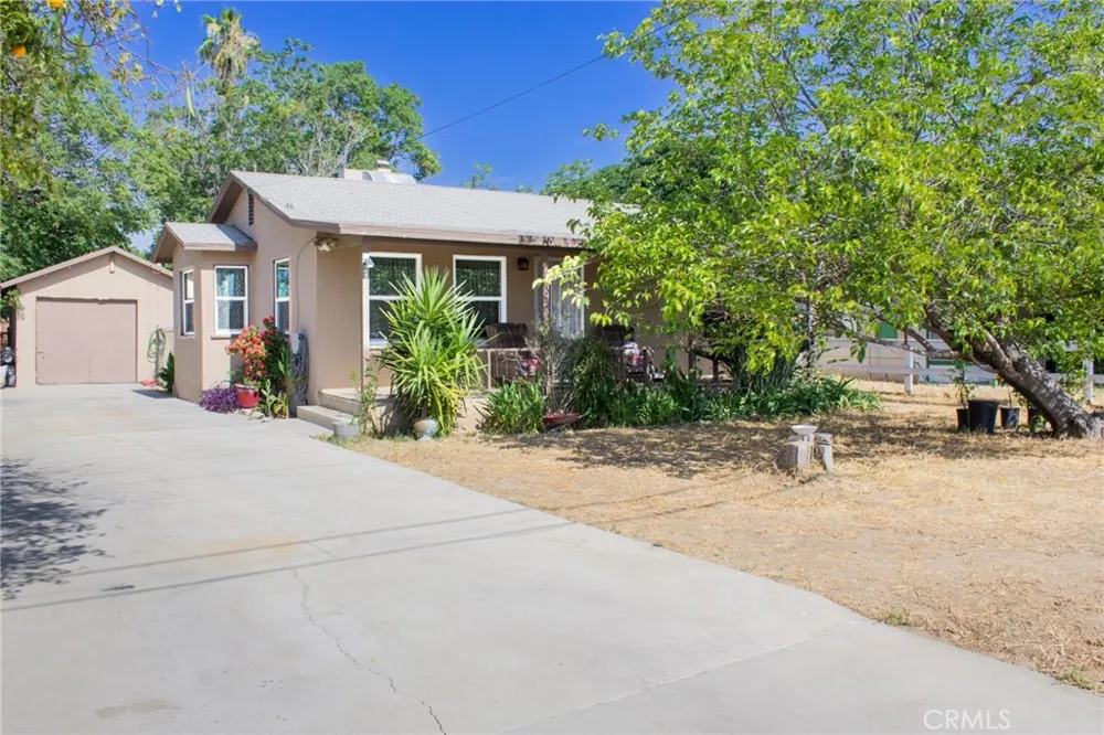 27020 Girard Hemet, CA 92544