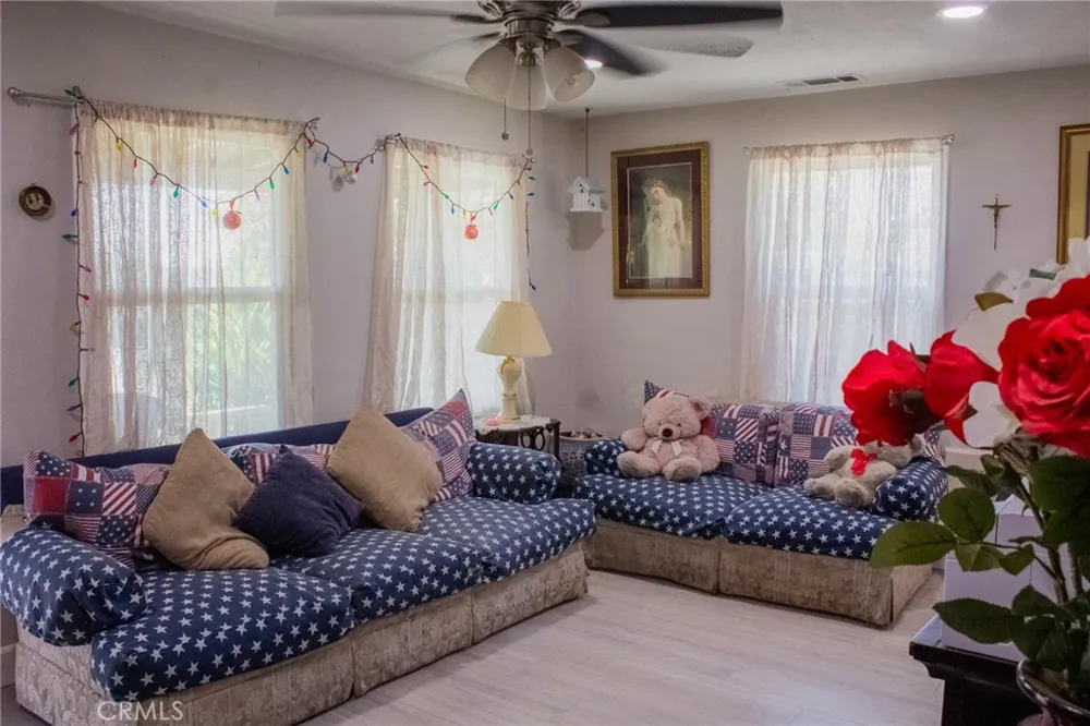 27020 Girard Hemet, CA 92544