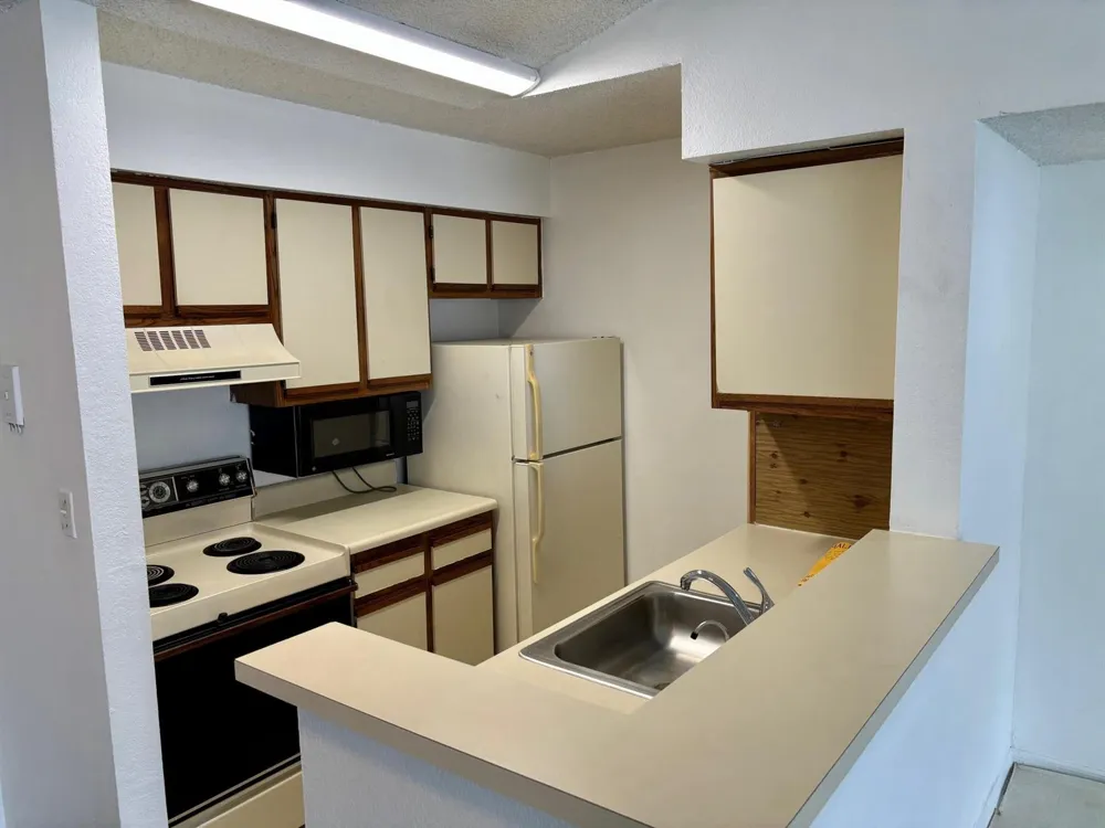 2796 S University Drive #2207 Davie, FL 33328