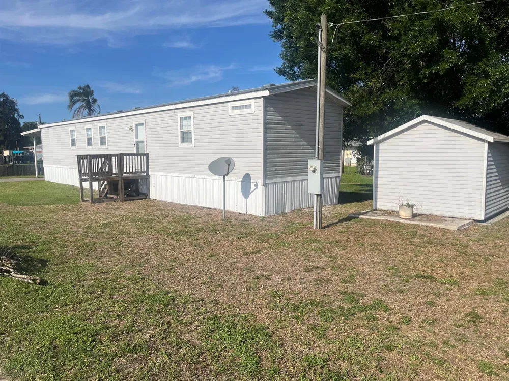 1753 West Avenue Moore Haven, FL 33471