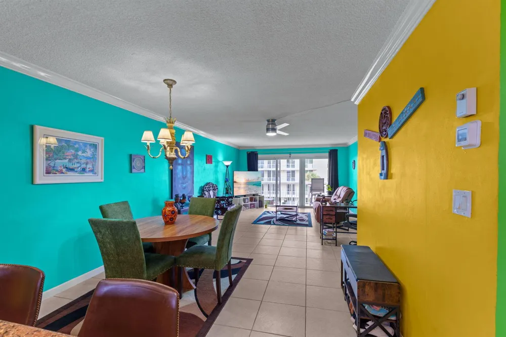 1069 Hillsboro Mile #503 Hillsboro Beach, FL 33062