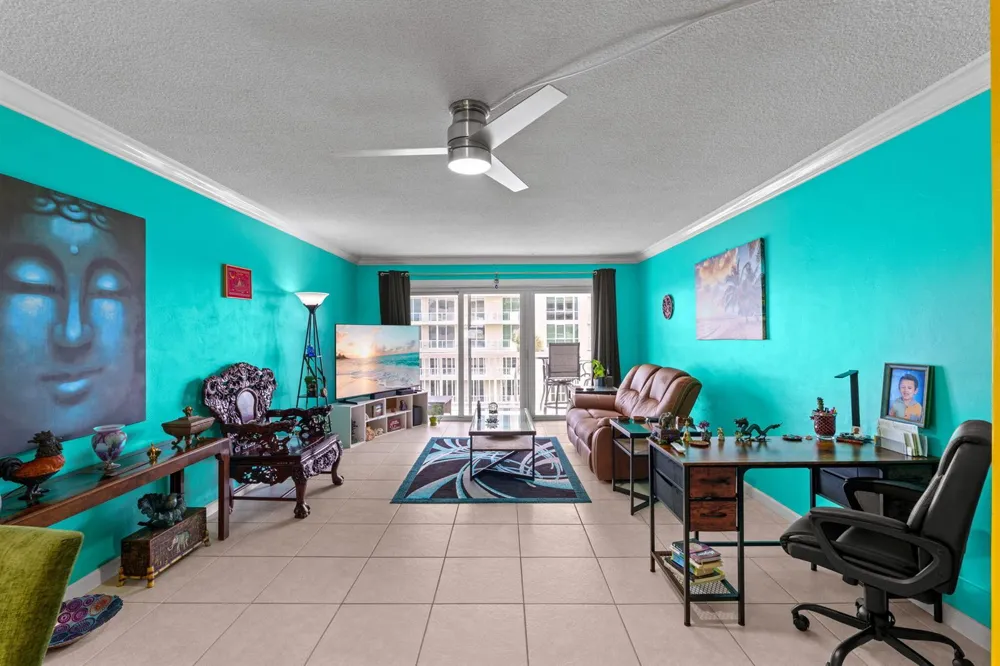 1069 Hillsboro Mile #503 Hillsboro Beach, FL 33062