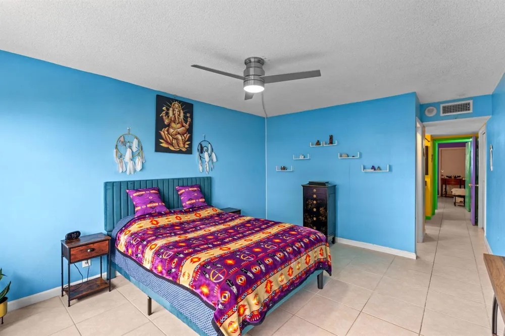 1069 Hillsboro Mile #503 Hillsboro Beach, FL 33062