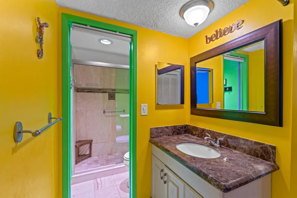 1069 Hillsboro Mile #503 Hillsboro Beach, FL 33062