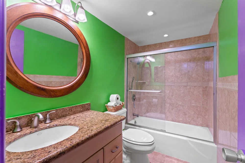 1069 Hillsboro Mile #503 Hillsboro Beach, FL 33062