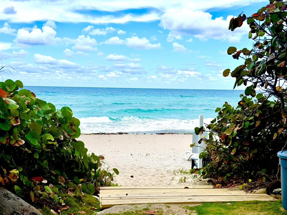 1069 Hillsboro Mile #503 Hillsboro Beach, FL 33062