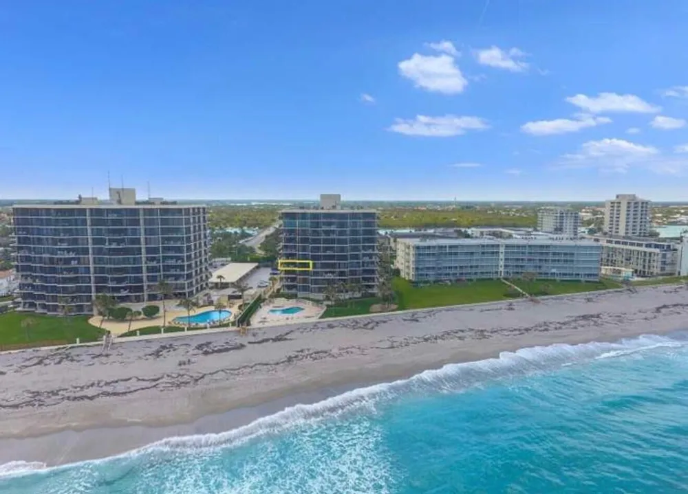 200 S Beach Road #403 Tequesta, FL 33469