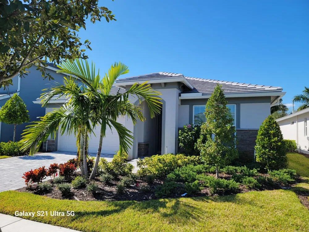 8433 Beagle Terrace Vero Beach, FL 32967