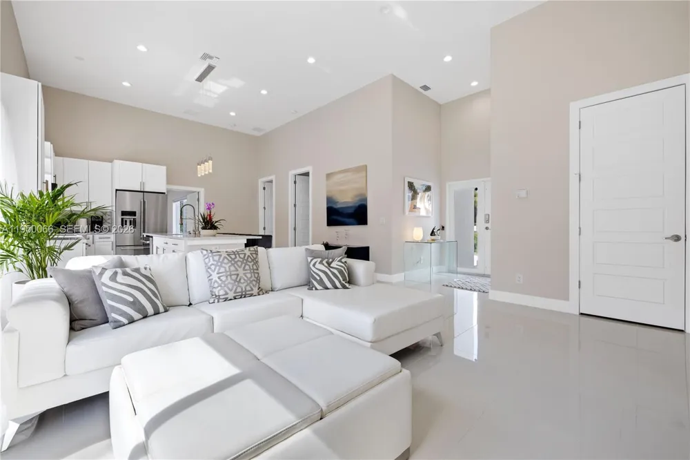 12 Adams Road Ocean Ridge, FL 33435
