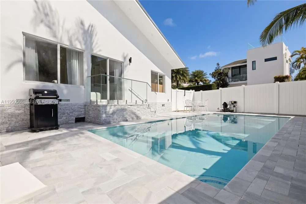 12 Adams Road Ocean Ridge, FL 33435