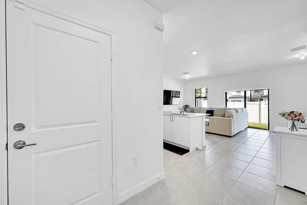20357 NW 4th Path Miami Gardens, FL 33169