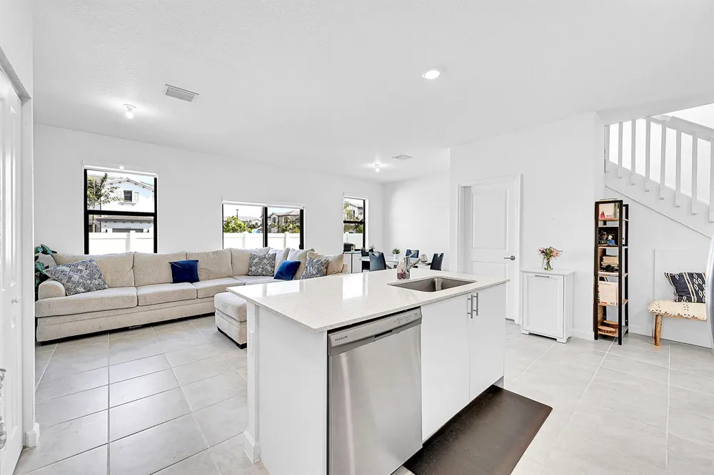 20357 NW 4th Path Miami Gardens, FL 33169