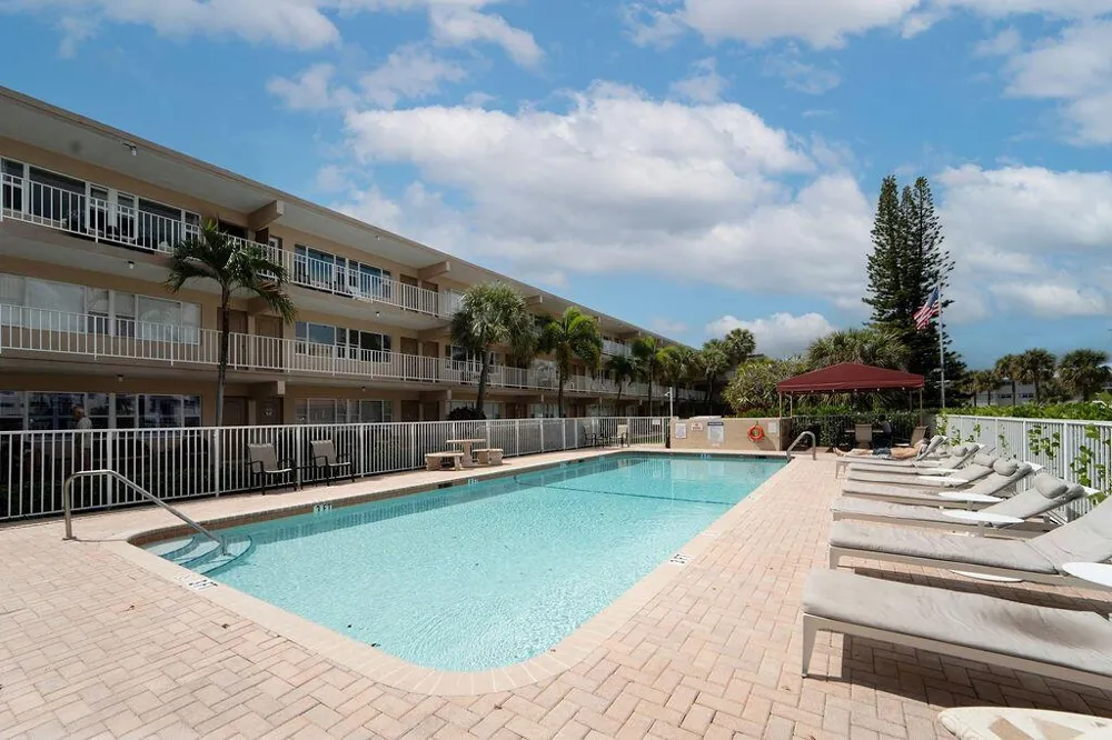 3200 NE 7th Court #Unit 201a Pompano Beach, FL 33062