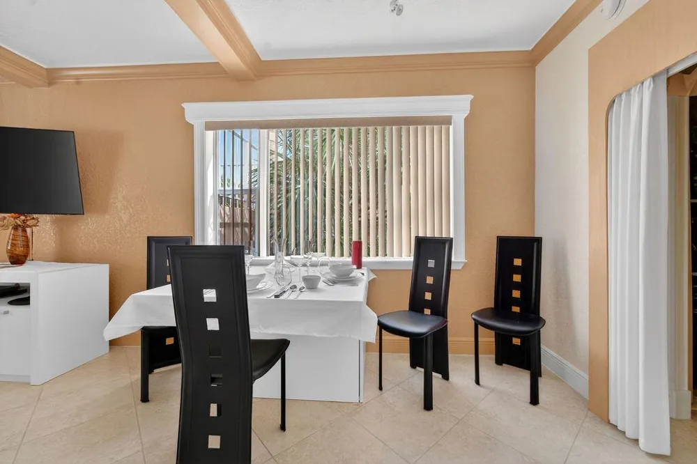 3200 NE 7th Court #Unit 201a Pompano Beach, FL 33062