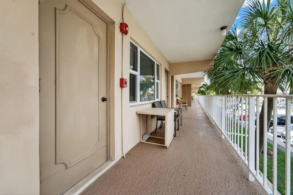 3200 NE 7th Court #Unit 201a Pompano Beach, FL 33062