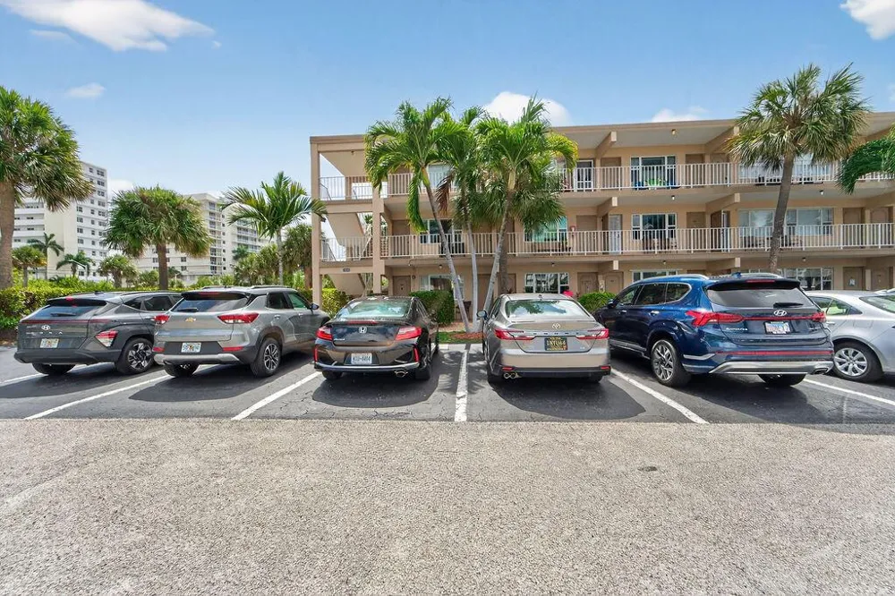 3200 NE 7th Court #Unit 201a Pompano Beach, FL 33062