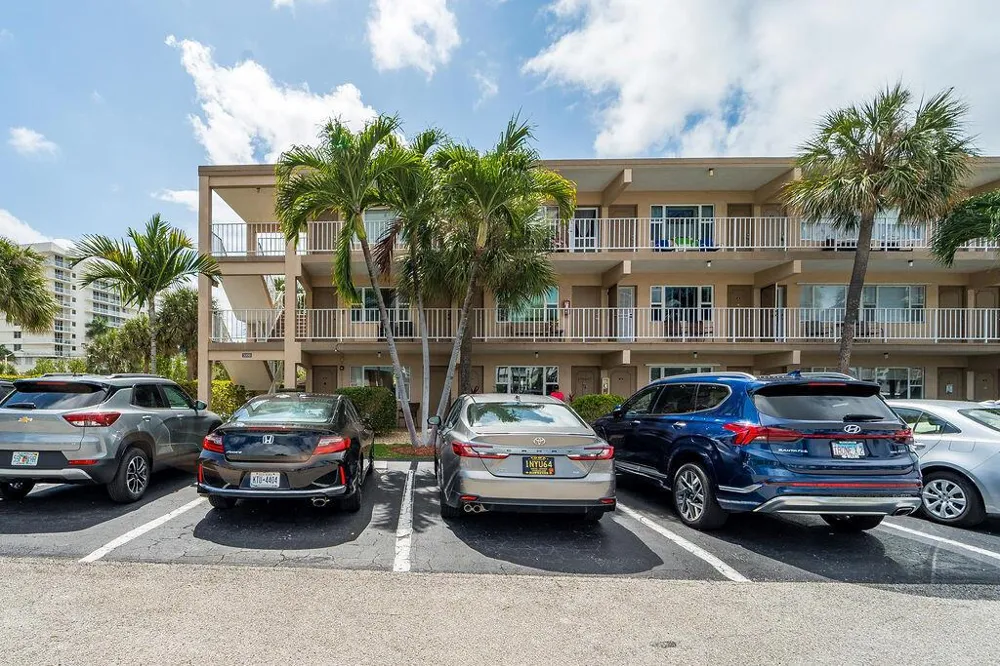 3200 NE 7th Court #Unit 201a Pompano Beach, FL 33062