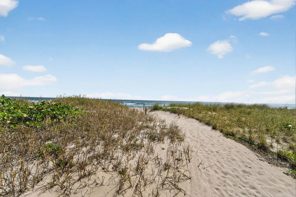 3200 NE 7th Court #Unit 201a Pompano Beach, FL 33062