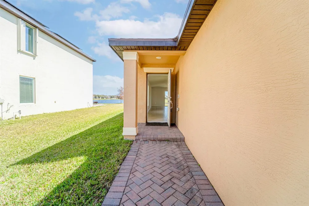 788 Worlington Lane Fort Pierce, FL 34947