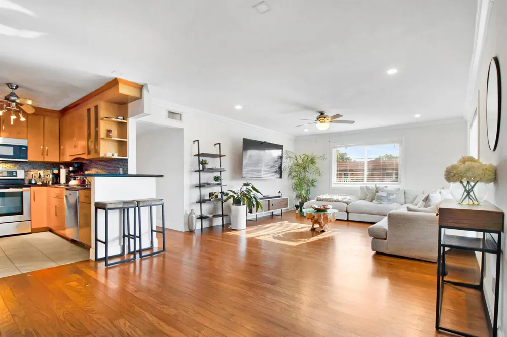 9 NE 19th Court #212c Wilton Manors, FL 33305