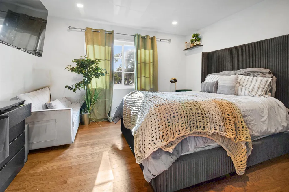9 NE 19th Court #212c Wilton Manors, FL 33305