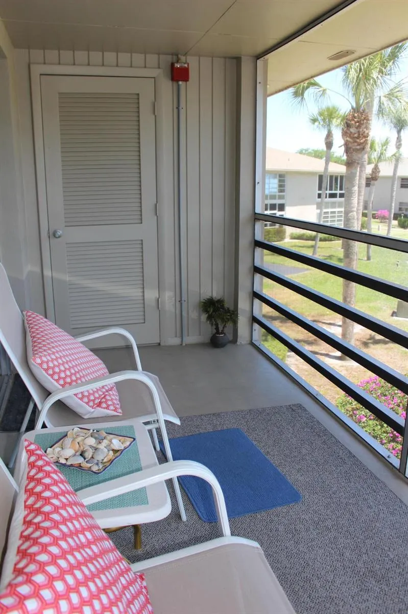 30 Lake Vista Trail #205 Port St. Lucie, FL 34952