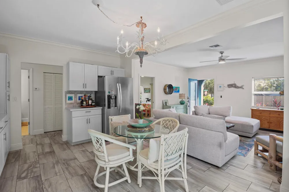 301 Hawthorne Drive Lake Park, FL 33403