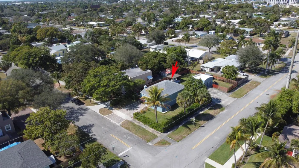 301 Hawthorne Drive Lake Park, FL 33403