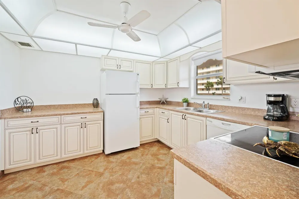 1050 Hillsboro Mile #Unit 203w Hillsboro Beach, FL 33062