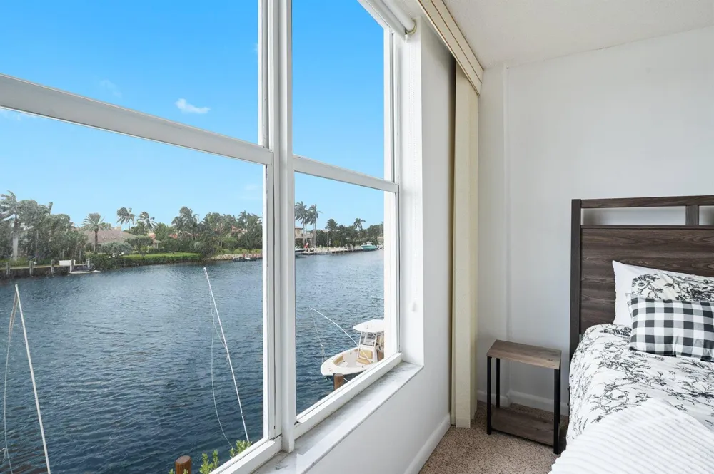1050 Hillsboro Mile #Unit 203w Hillsboro Beach, FL 33062