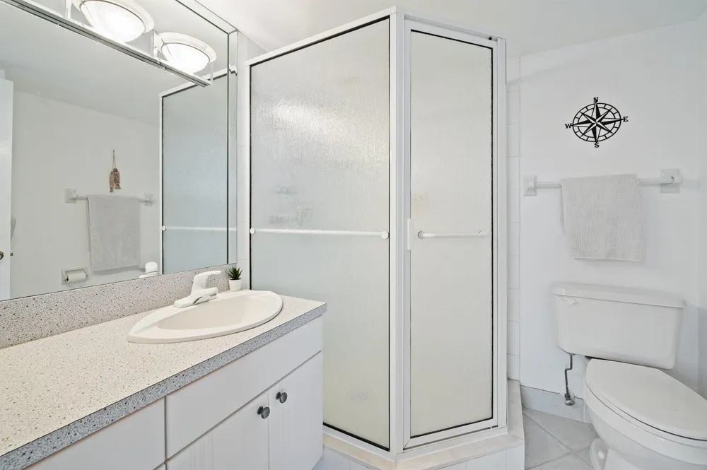 1050 Hillsboro Mile #Unit 203w Hillsboro Beach, FL 33062