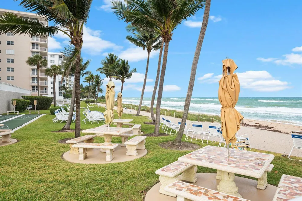 1050 Hillsboro Mile #Unit 203w Hillsboro Beach, FL 33062