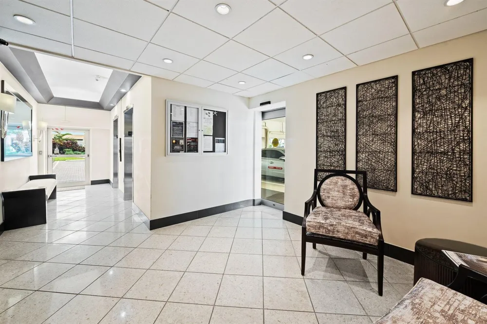 1050 Hillsboro Mile #Unit 203w Hillsboro Beach, FL 33062