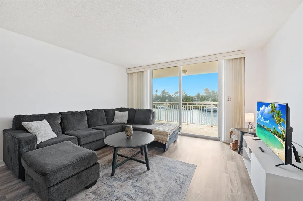1050 Hillsboro Mile #Unit 203w Hillsboro Beach, FL 33062