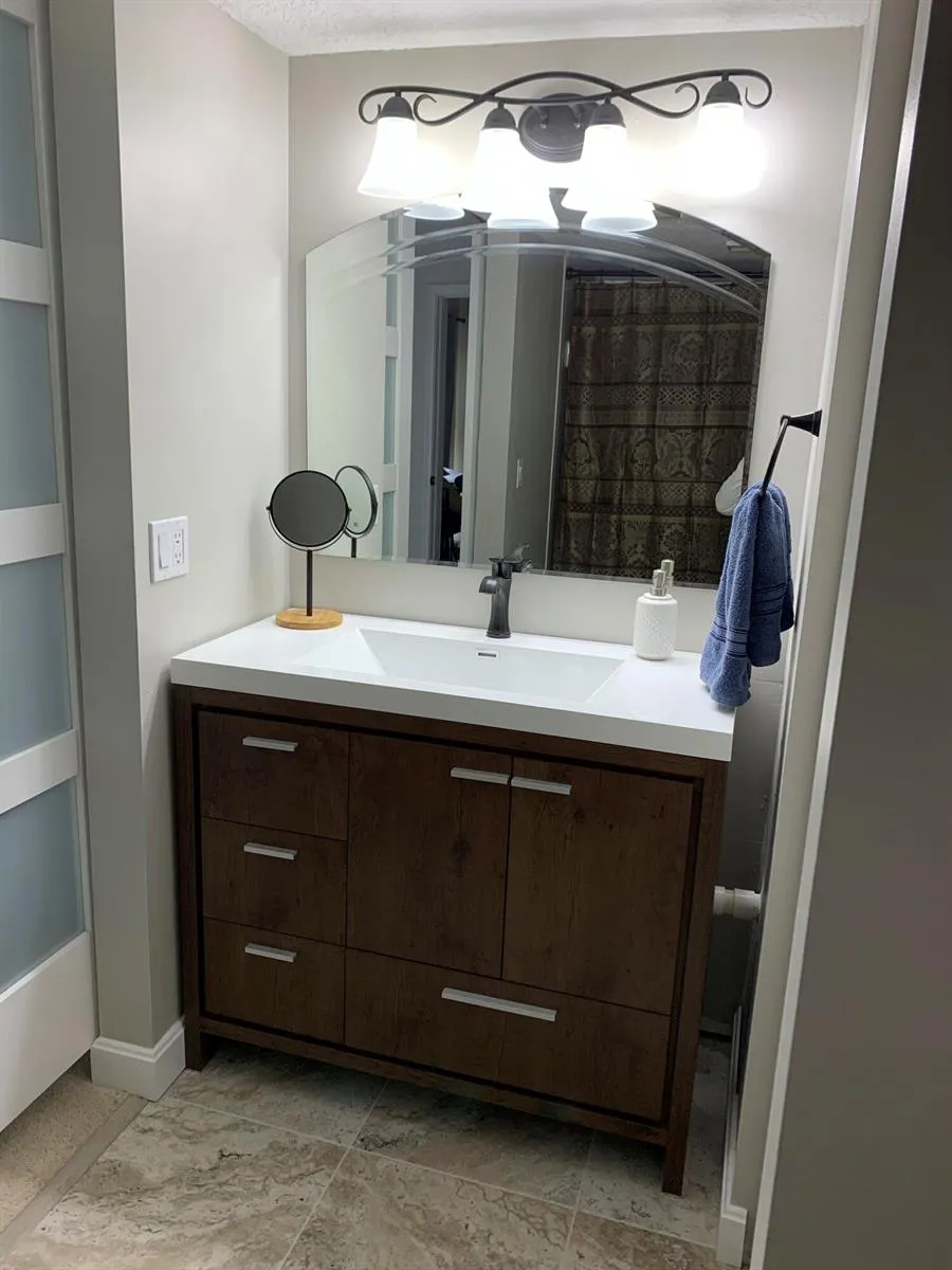 1140 Lake Shore Drive #203 Lake Park, FL 33403