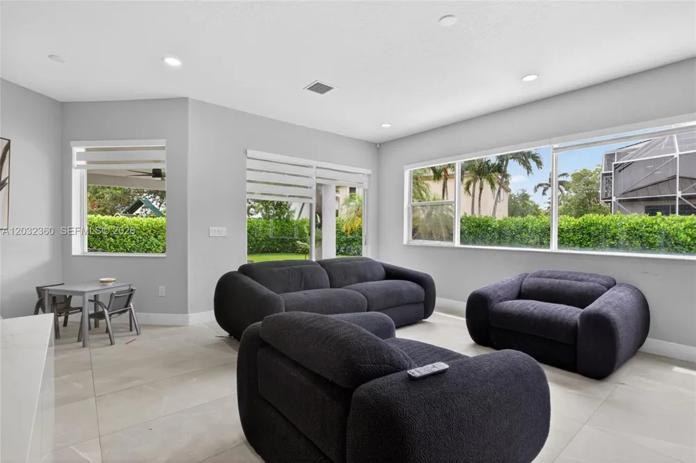 2167 SW 176th Ter Miramar, FL 33029